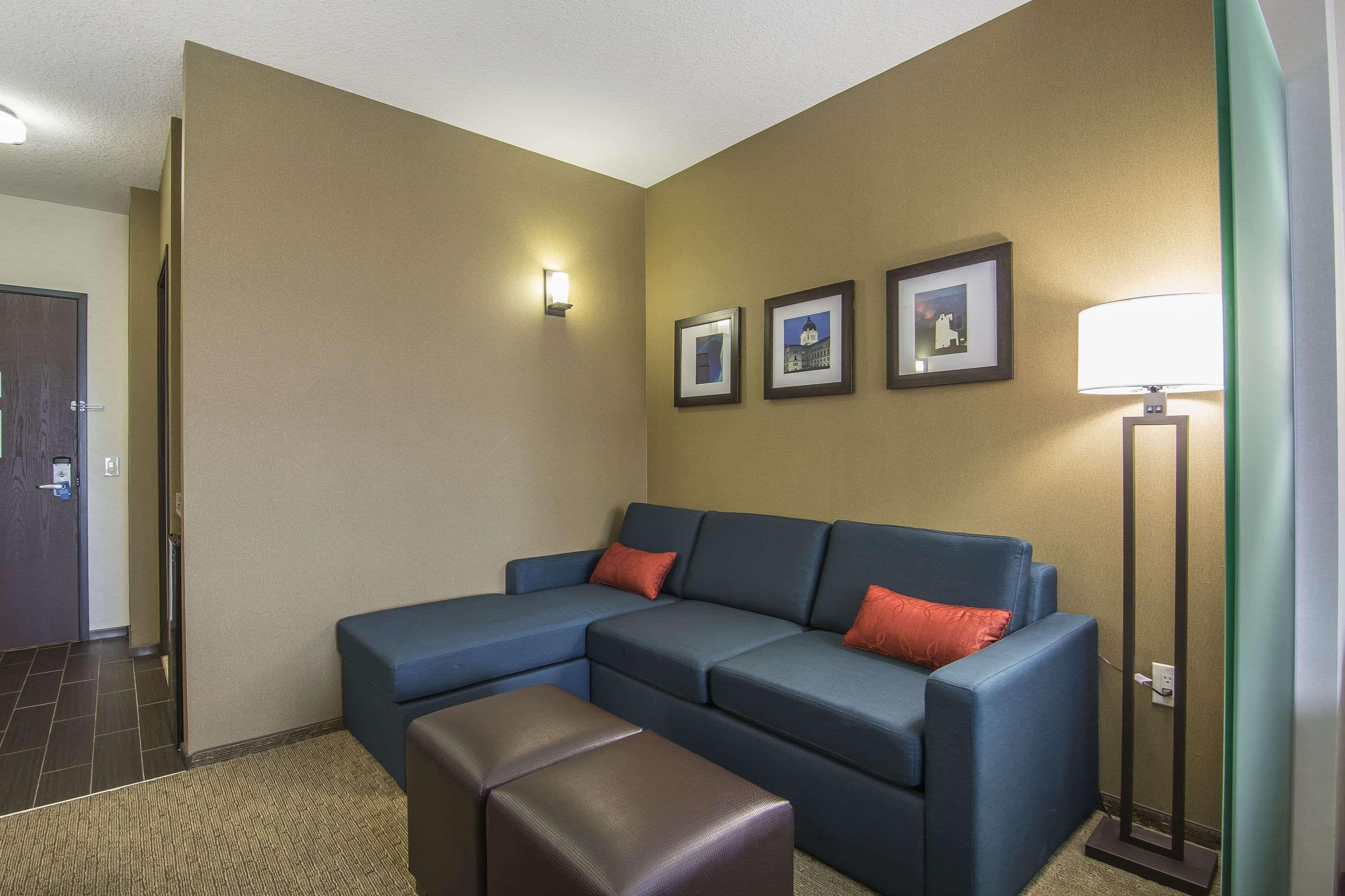 Comfort Suites Regina Exteriér fotografie